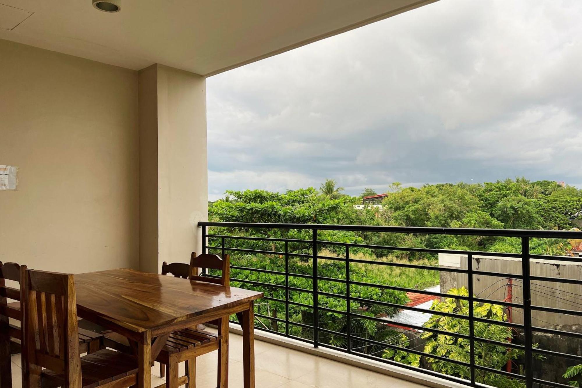 Sta Rosa Inn Iloilo Powered By Cocotel Buitenkant foto