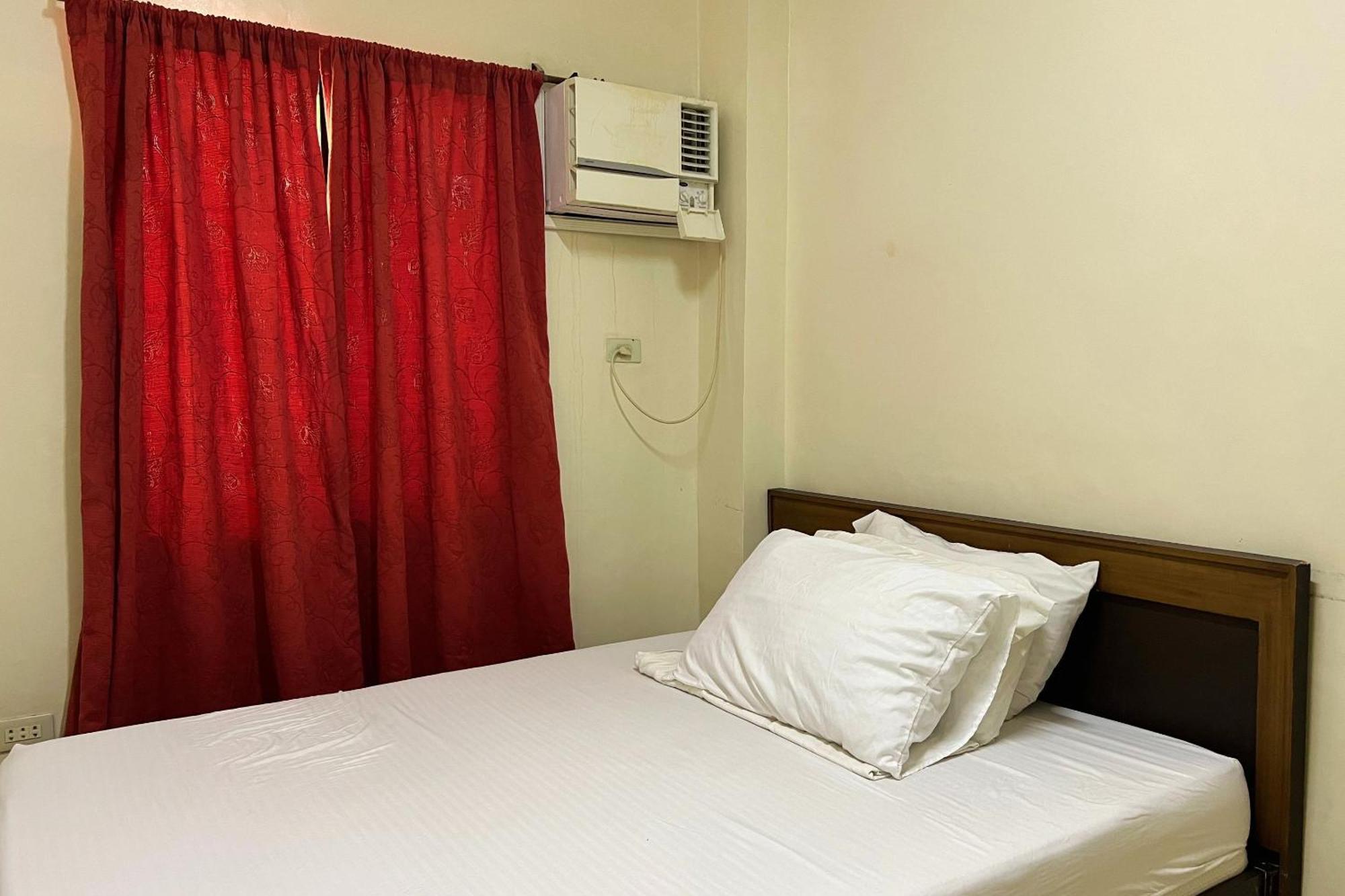 Sta Rosa Inn Iloilo Powered By Cocotel Kamer foto
